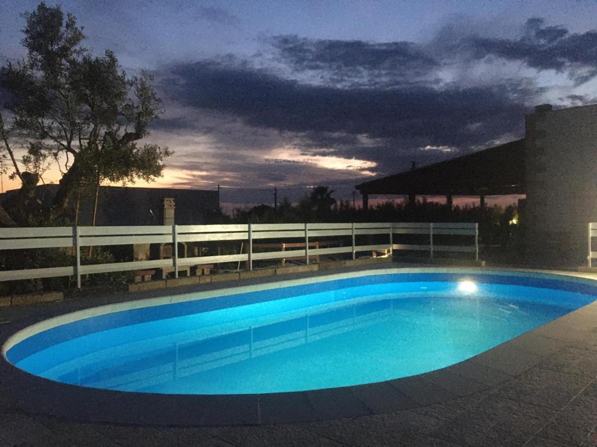 Villetta Mari Con Piscina Esclusiva Nel Salento Capilungo Exterior photo