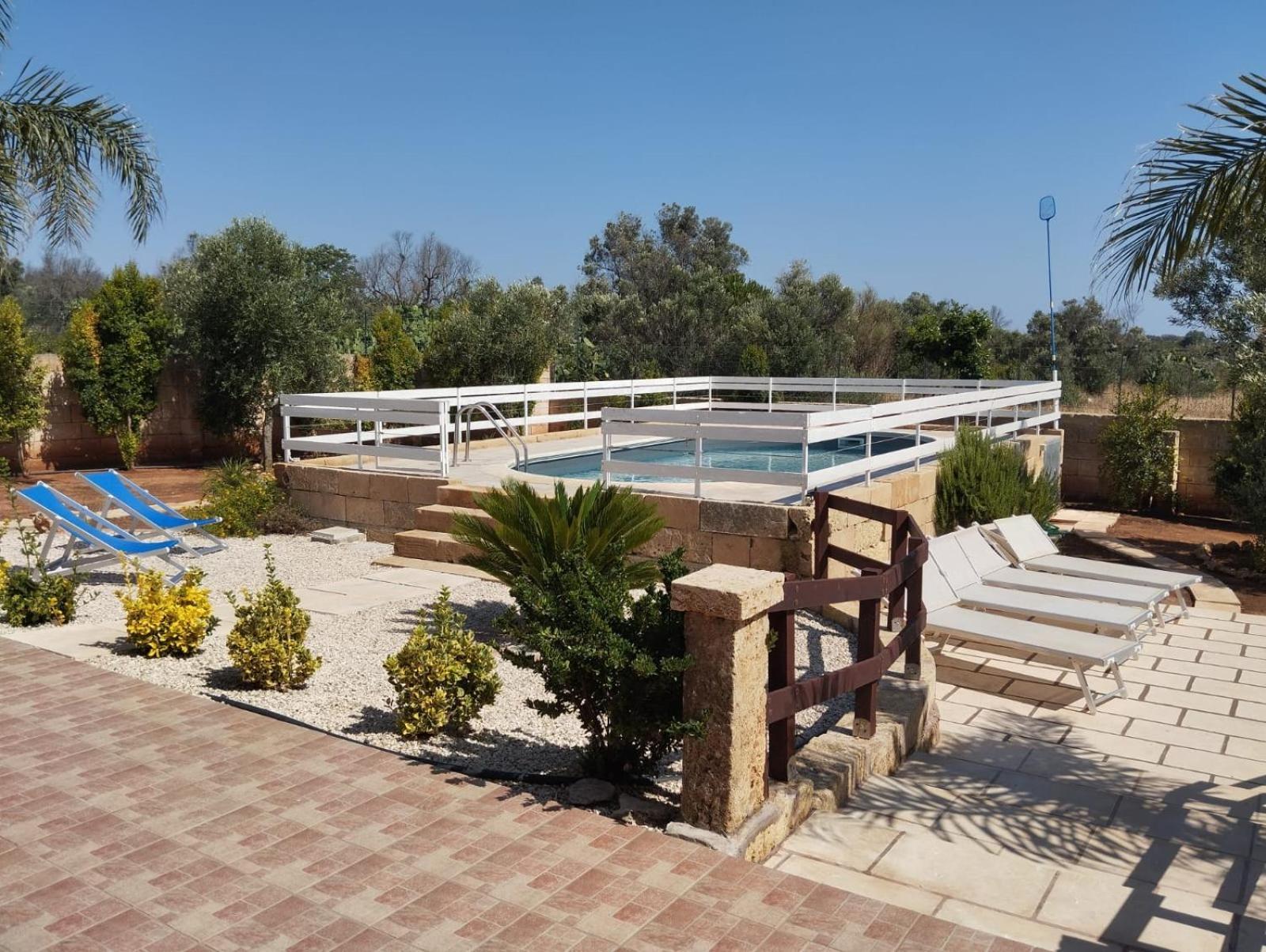 Villetta Mari Con Piscina Esclusiva Nel Salento Capilungo Exterior photo