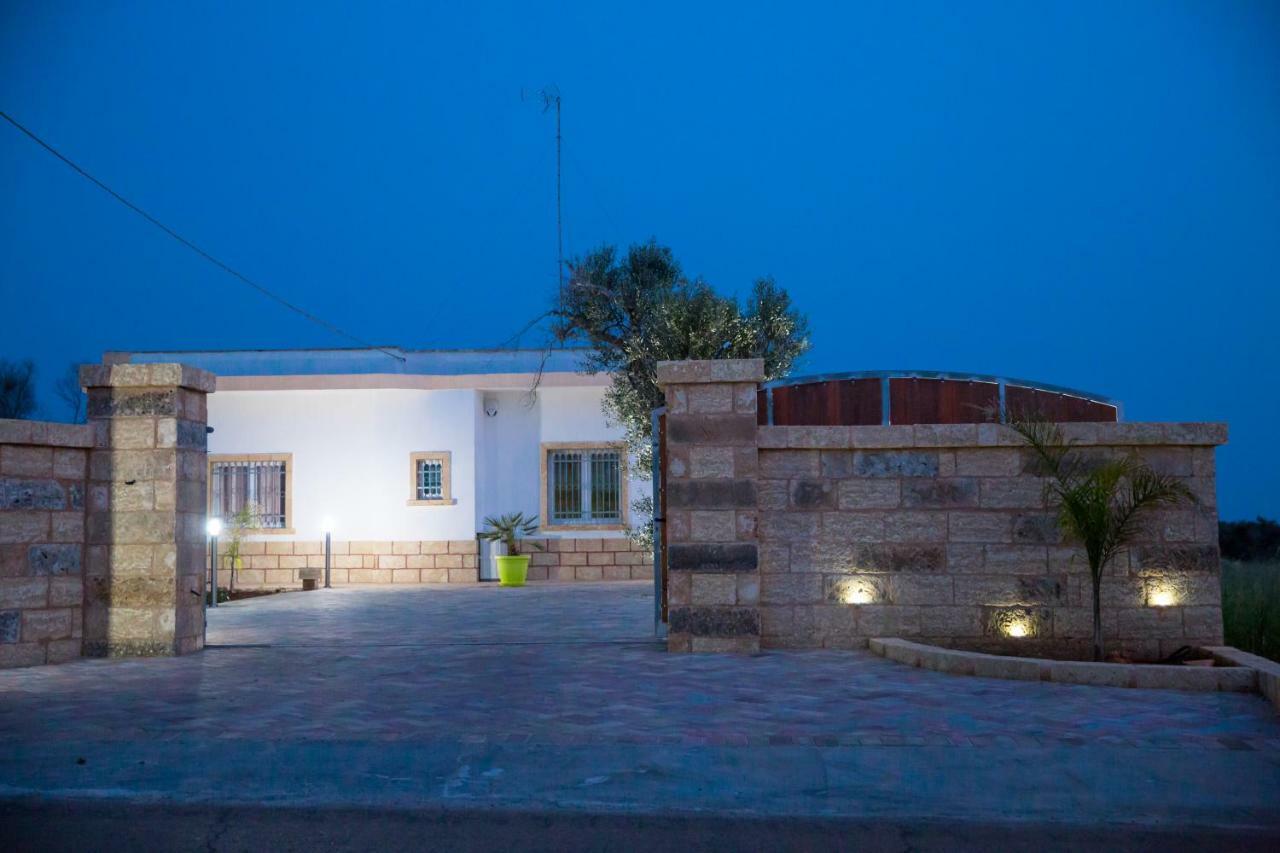 Villetta Mari Con Piscina Esclusiva Nel Salento Capilungo Exterior photo